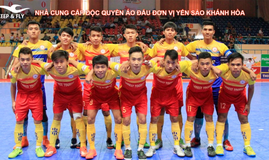 Tài trợ độc quyền trang phục cho Sanvinest Khánh Hoà FC 